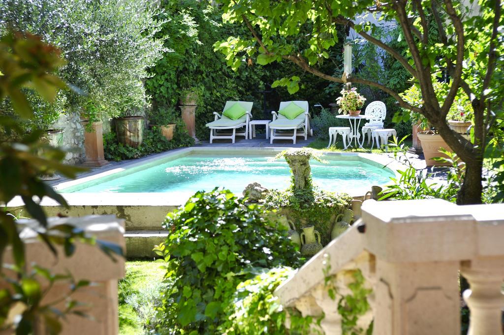 Les Saisons Panzió Villeneuve-lès-Avignon Kültér fotó